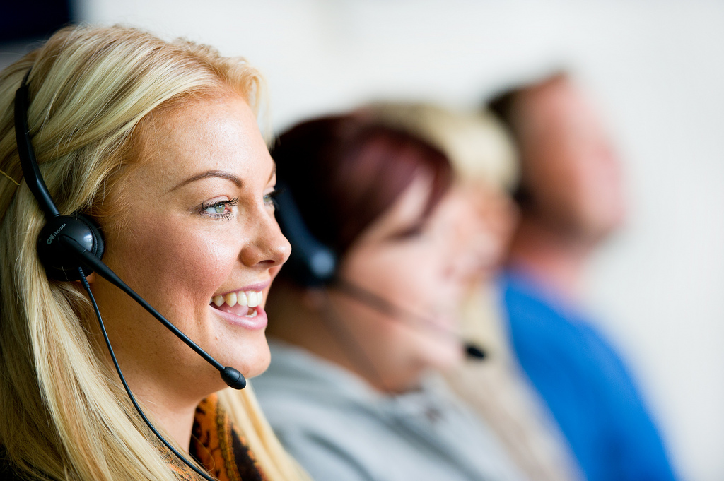 สิ่งที่ต้องทำในการเริ่มต้นเป็นตัวแทนคอลเซ็นเตอร์ (Call Center Agent)
